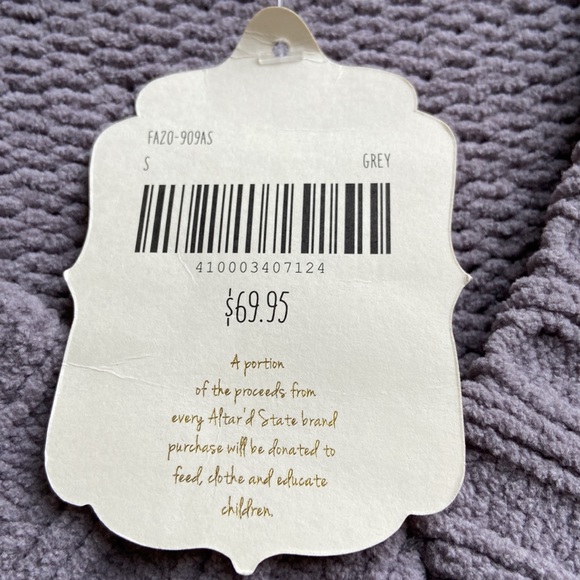 Altar’s State Sweater - Picture 2 of 2